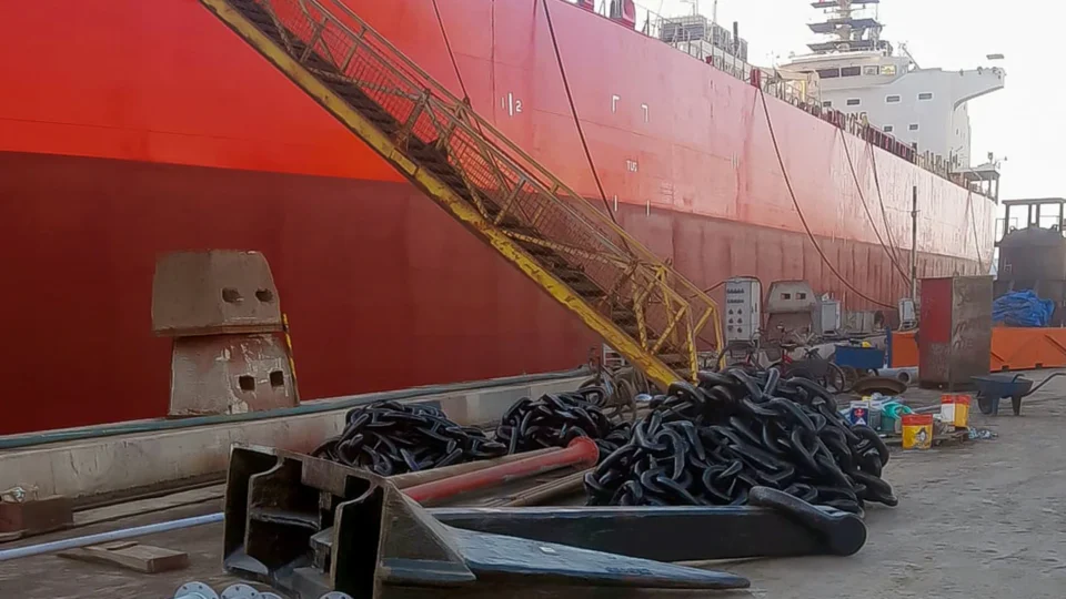 urgent anchor and chain delivery yalova shipyard