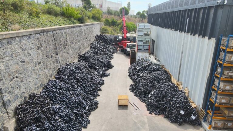 Anchor Chain Installation at Turkish Straits